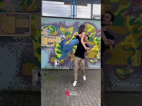 Tango Feliz by Andrea Vighi e Chiara Benati #tango #dance #dancer #argentinetango #street