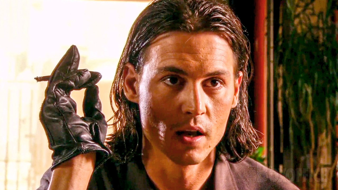 Johnny Depp uses his Third Arm on a Barista | Once Upon a Time in Mexico | CLIP