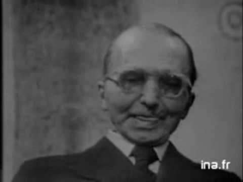 Nikos Kazantzakis in TVstudio