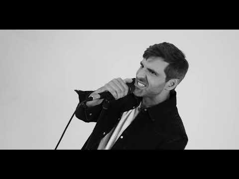 Wojtek Ezzat - Zabierz Mnie Stąd