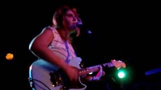 Best Coast - Up All Night (Mercury Lounge, 4.7.2010)