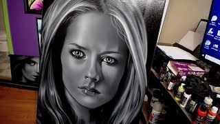 Airbrushing Avril Lavigne
