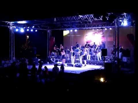 AURORA WIND BAND - Tour 2015 - Gloria Gaynor Medley