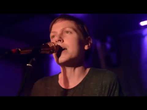 Allo Darlin' - Kings and Queens (Live in Cambridge)