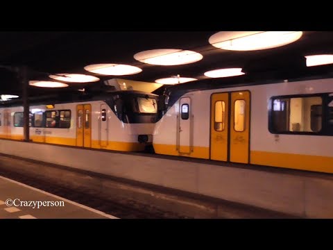 NS Treinen DDZ en SGMm-8 op Rotterdam Blaak