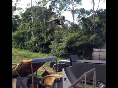 BMX - Logan Martin - 360 Quadruple Tailwhip