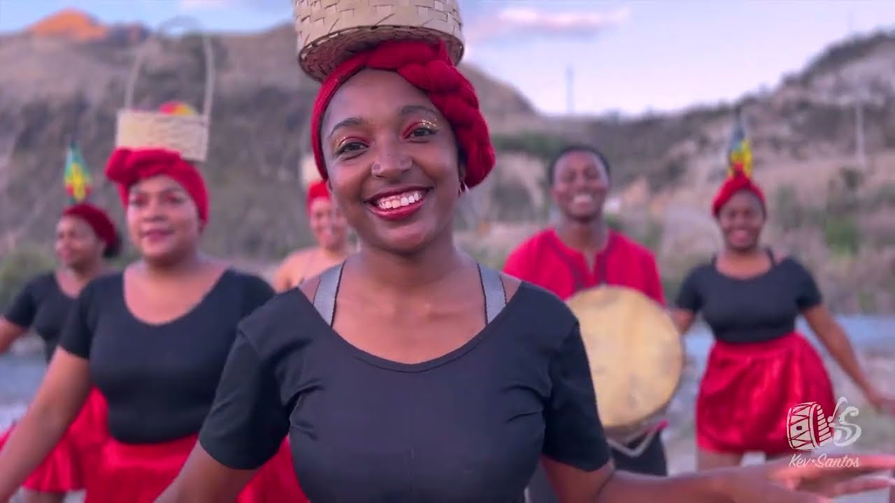 Vamos con fuerza - Kev Santos Ft. Edita Méndez y grupo Ochún