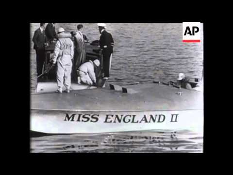 Miss England II Stirs Italian Admiration