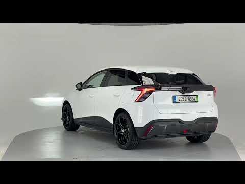 MG 4 STANDARD RANGE EXCITE**EX DEMO**AUTO**ADAPTIV - Image 2