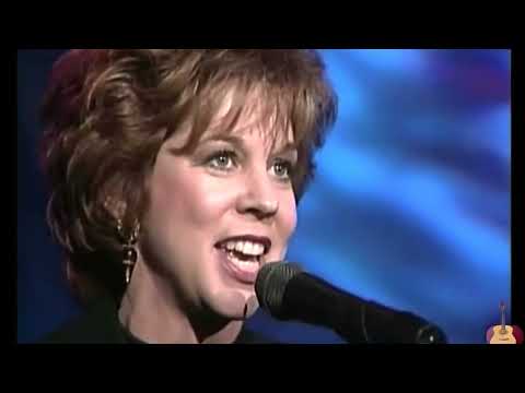 VICKI LAWRENCE  "NIGHT THE LIGHTS WENT OUT IN GEORGIA"  LIVE  1995