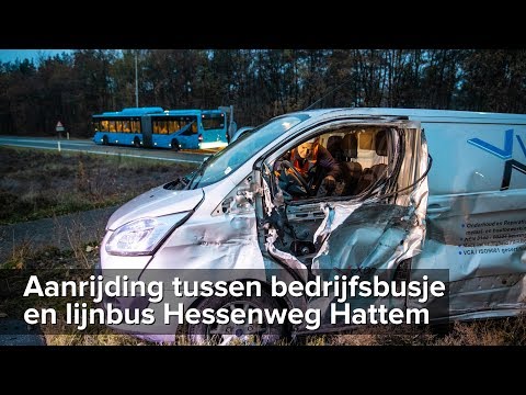 Ongeval lijnbus en bedrijfsbusje Hessenweg - afrit A50 Hattem - ©StefanVerkerk.nl