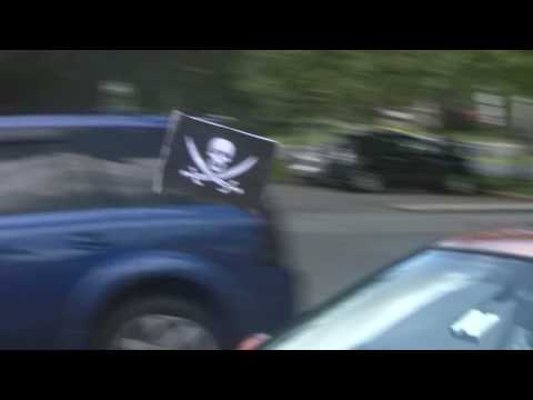 Skull & Crossbones TEASER - Pat the NES Punk