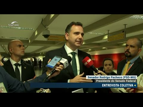 Após explosões na Praça dos Três Poderes, Pacheco afirma que momento é de precaução