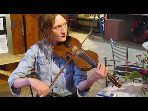 The Fiddle with the Amazing Jess