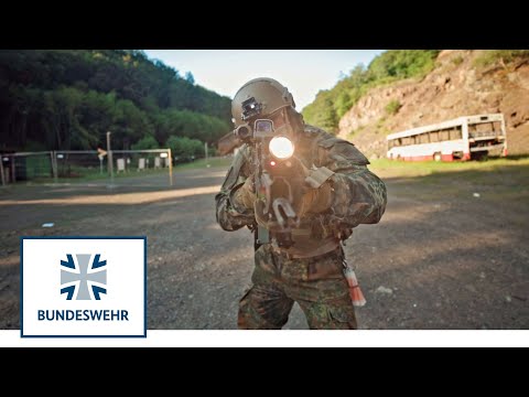 Adrenalin Pur - EGB-Kräfte üben Häuserkampf | Bundeswehr