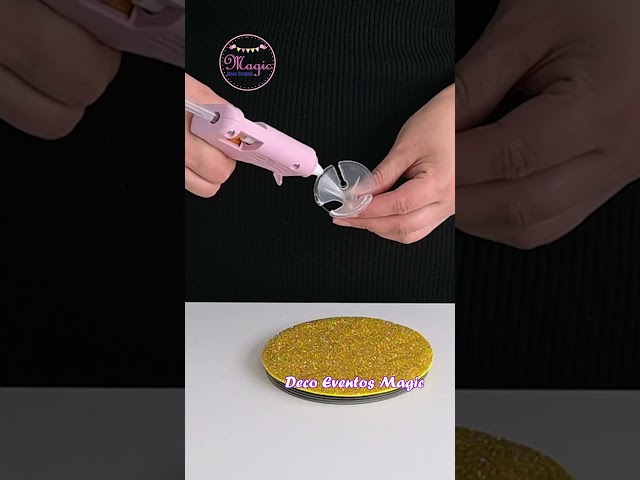 Vídeo relacionado con Procos - Decoración de cumpleaños Hello Kitty & Kuromi, 52 piezas, platos de cartón, vasos y servilletas para fiestas infantiles, vajilla de fiesta