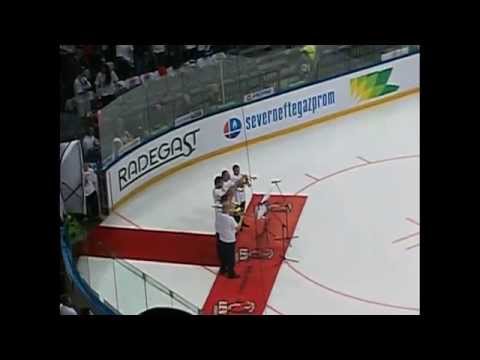 Hymna před šestým finále KHL 2014