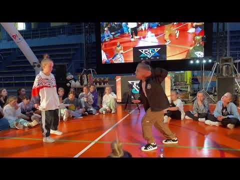 Rytm Ulicy Kids Piła 2021 - finał Laura vs Pola kat. 7-9 lat Master