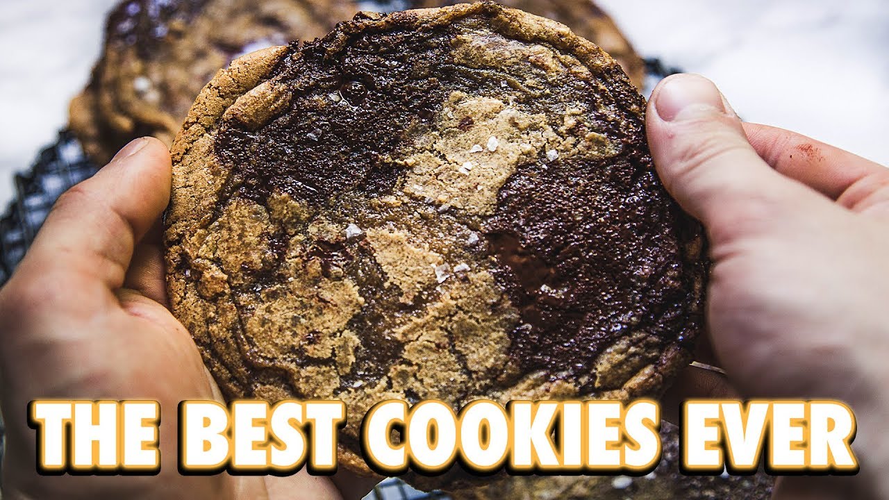Joshua Weissman's Pan-Bang Chocolate Chip Cookies