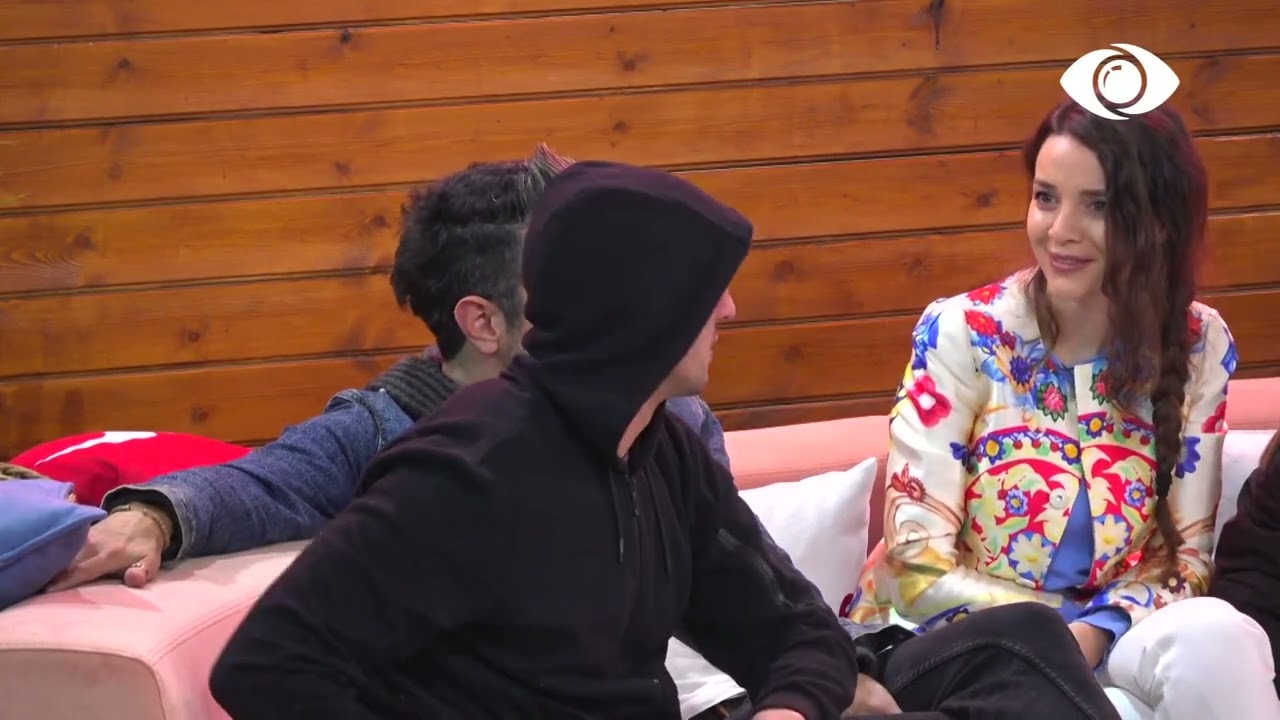 Pse nuk rri afër Kejvinës/ Amos-Kristit