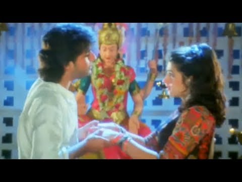 Poster dil pe lahoo se likh diya