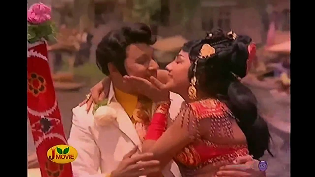 Pon Andhi Song Lyrics | Idhaya Veenai