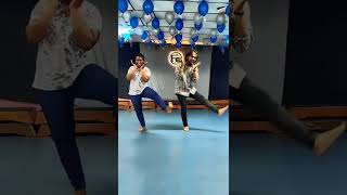 Download lagu Thaai kelavi #dance #shorts #trending #tamil #thaaikelavi mp3 Download lagu Thaai kelavi #dance #shorts #trending #tamil #thaaikelavi mp3