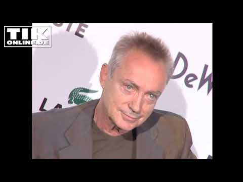 Verstorben 2025: Trauer um Udo Kier (†81) - Der große Schauspieler im Interview über Mode und Luxus