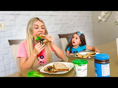 A PRODUÇÃO COMEU UM PÃO COM VÁRIAS ARANHAS ESCONDIDAS!! *passou mal 