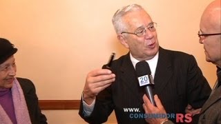Lançamento do livro "Um Cronista Inesperado", de Luiz Coronel