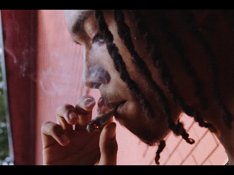 Young Rose | STUCKONDAMOON (Official music video)