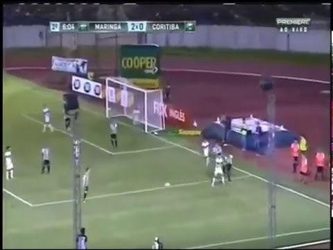Juninho zagueiro e lateral esquerdo