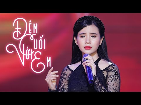 Thể hiện bởi Quỳnh Trang