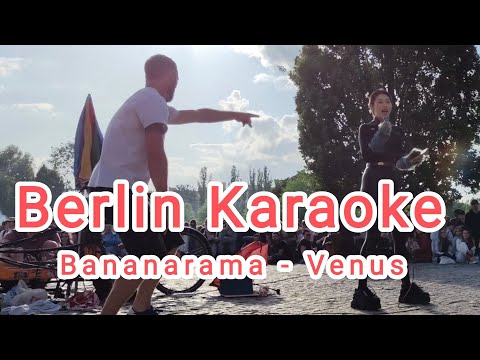 Mauerpark Karaoke Berlin 2023, Bananarama - Venus
