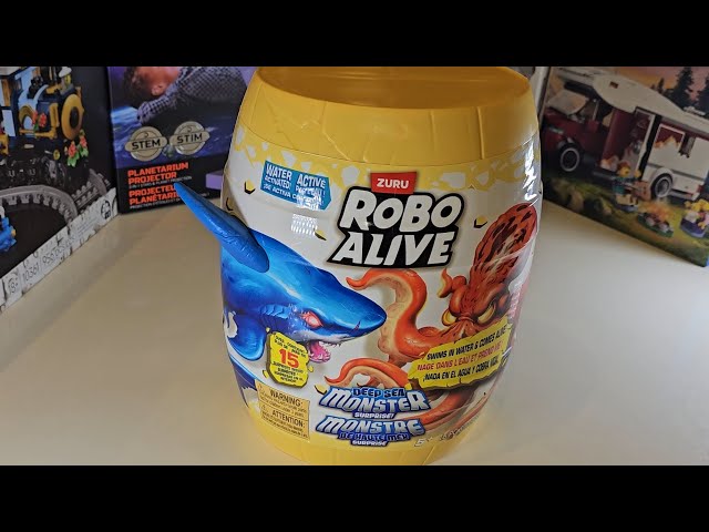 Vídeo relacionado con Robo Alive Deep Sea Monster Surprise de ZURU, Caja Sorpresa y Animal electrónico de Juguete para niños (Shark)