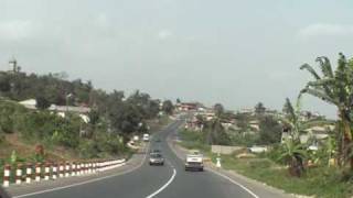 preview picture of video 'Driving Thru The Akwapim/Akuapem Range - Ghana'