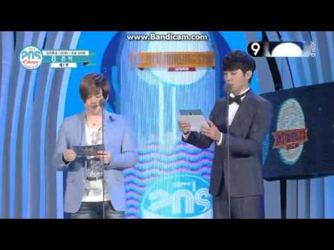 20's Blooming Star - Roy Kim@2013 Mnet 20's Choice
