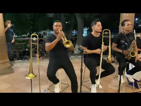 SÚPER COMBO - huayayay / tus lindos ojos