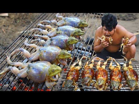 Cooking Frogs bbq Recipe in Jungle Eating So Delicious - Roasted Frogs BBQ a Lone in forest