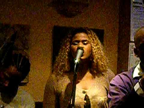 63PwoD au Caylus Café à Paris Acte 1