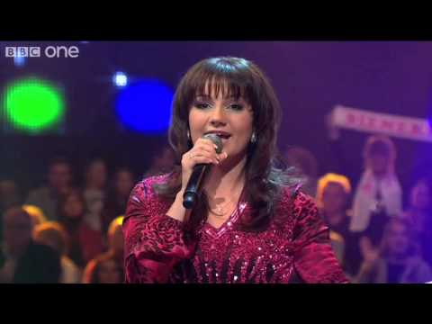 Netherlands - "Ik Ben Verliefd (Sha-La-Lie)" - Eurovision Song Contest 2010 - BBC One