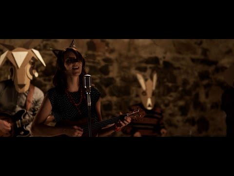 Sarah & The Adams - Mír a klid (Oficiální Videoklip)