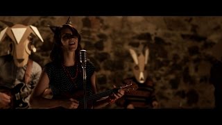 Sarah & The Adams - Mír a klid (Oficiální Videoklip)