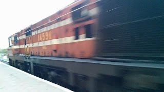 preview picture of video '17206 Kakinada - Shirdi Express sets rolling with KZJ WDG3A in its lead'