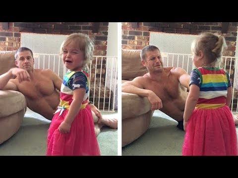 האבא הזה מצא דרך פשוטה לגרום לבת שלו להפסיק לבכות