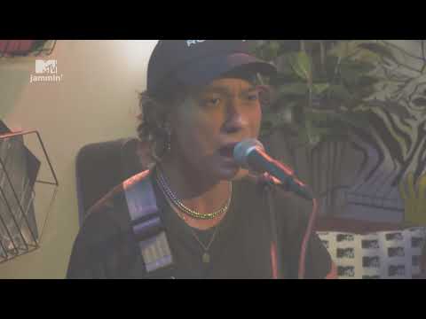 Last Dinosaurs perform "Italo Disco" (MTV Jammin')