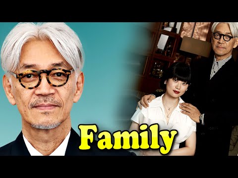 Ryuichi Sakamoto Family With Daughter and Wife Akiko Yano 2023