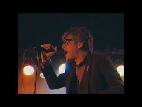 Iván Ferreiro - No mires a los ojos de la gente (Videoclip Oficial)