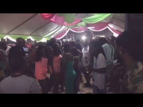 The Love Messengers - live op flora