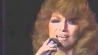 Dottie West-Here Comes My Baby-Live 1978